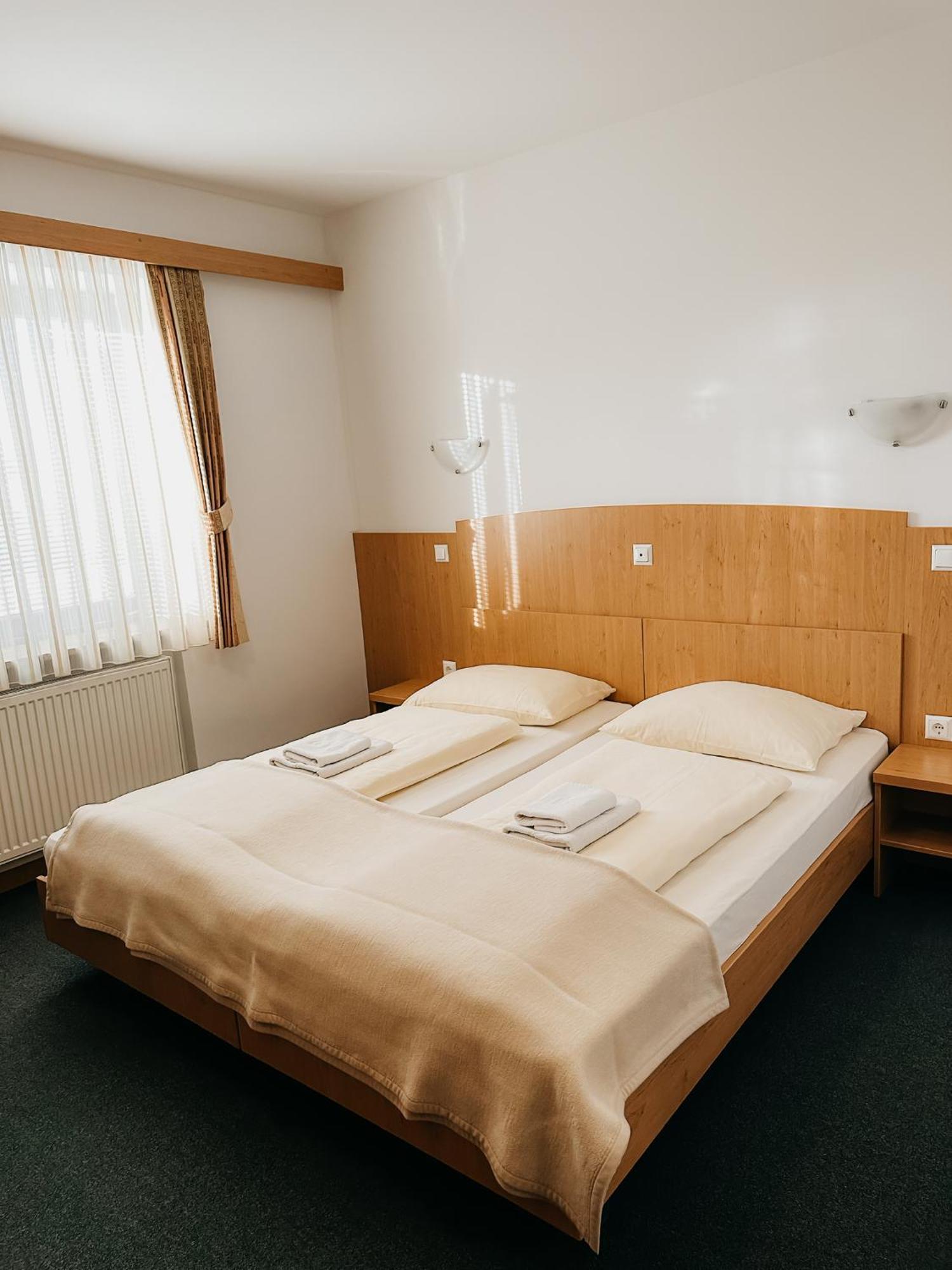 Hotel Oskar Zaplata เปรดวอร์ ภายนอก รูปภาพ